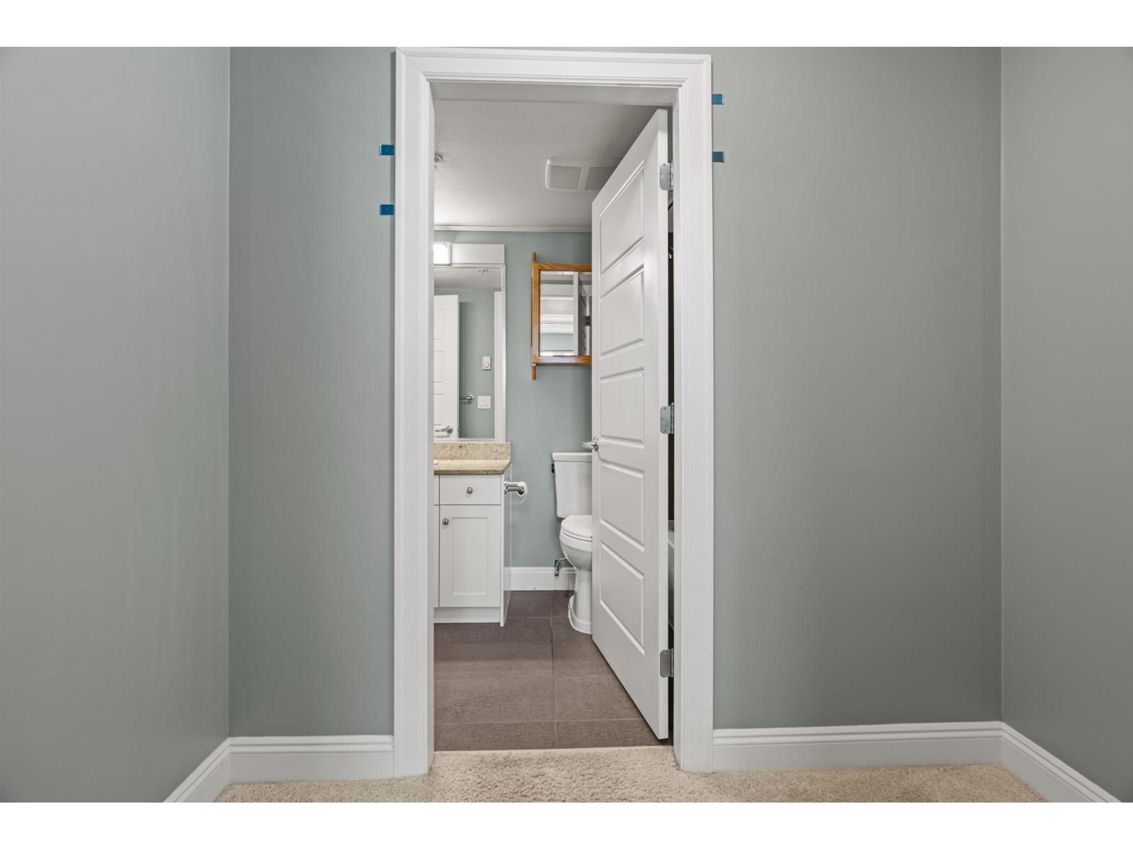 301 45640 ALMA AVENUE, Vedder Crossing, Chilliwack