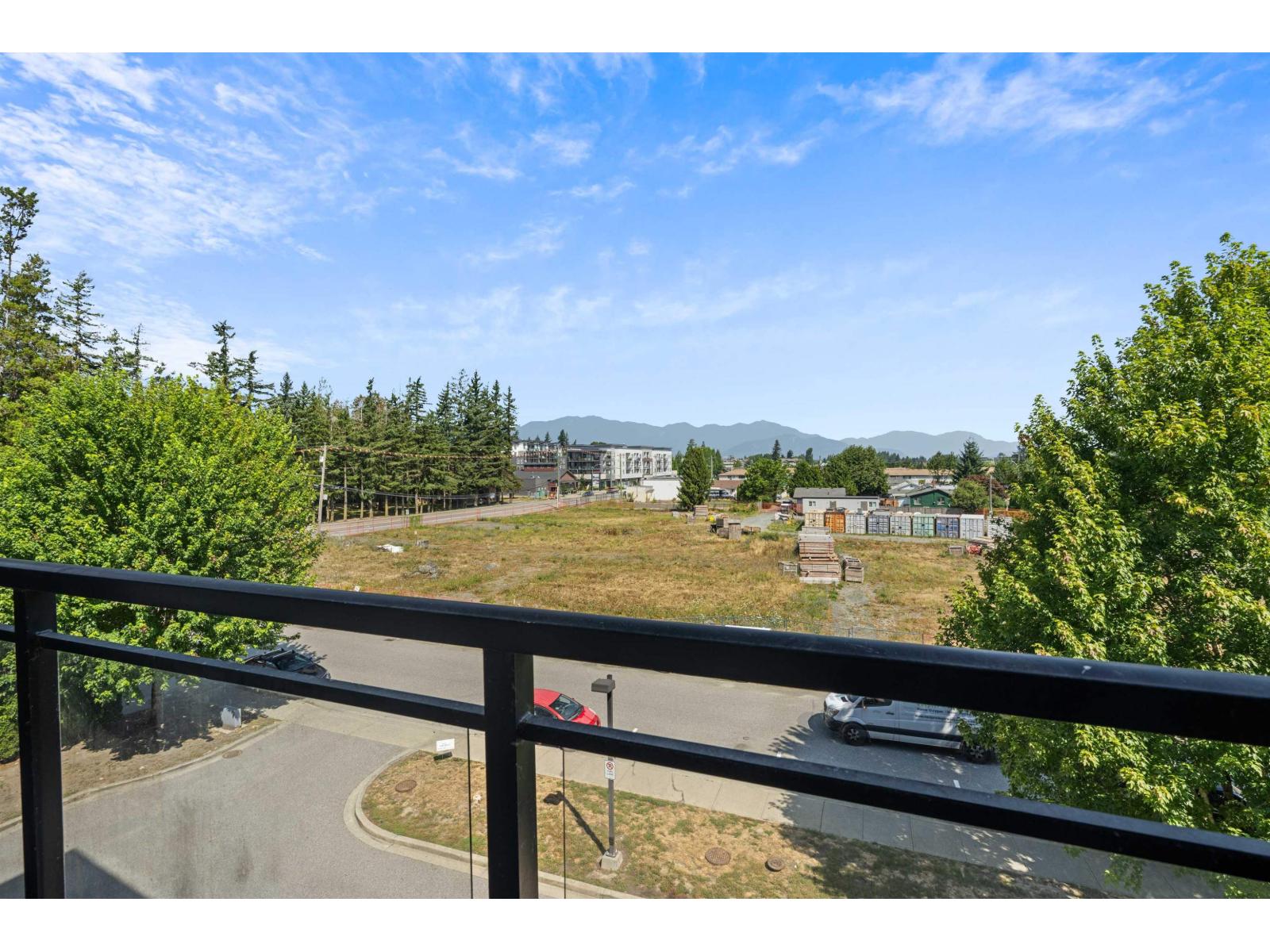 301 45640 ALMA AVENUE, Vedder Crossing, Chilliwack