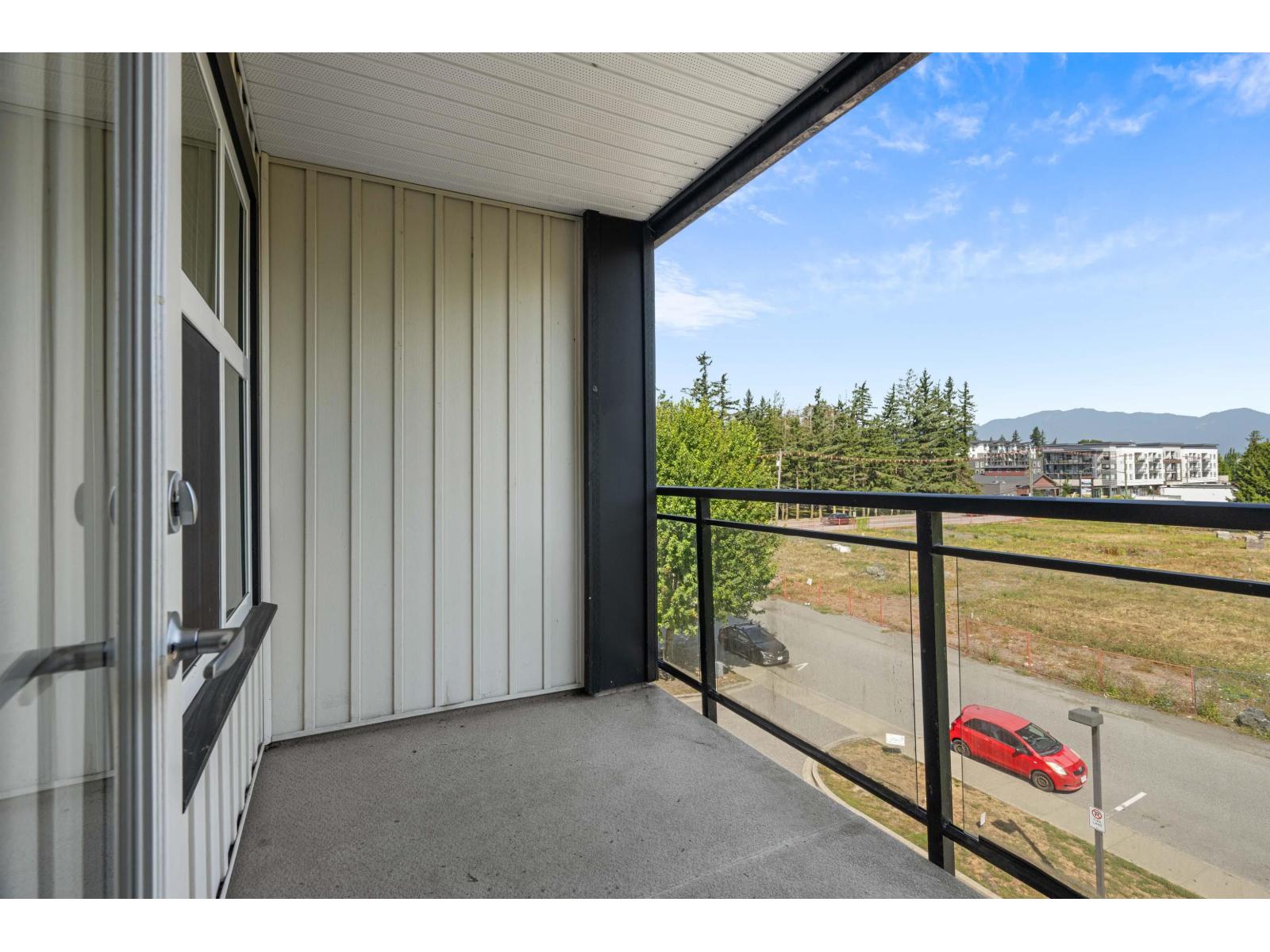 301 45640 ALMA AVENUE, Vedder Crossing, Chilliwack