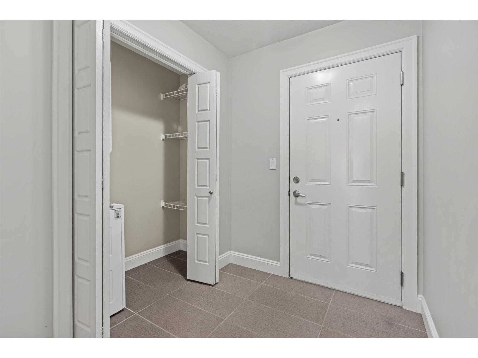301 45640 ALMA AVENUE, Vedder Crossing, Chilliwack