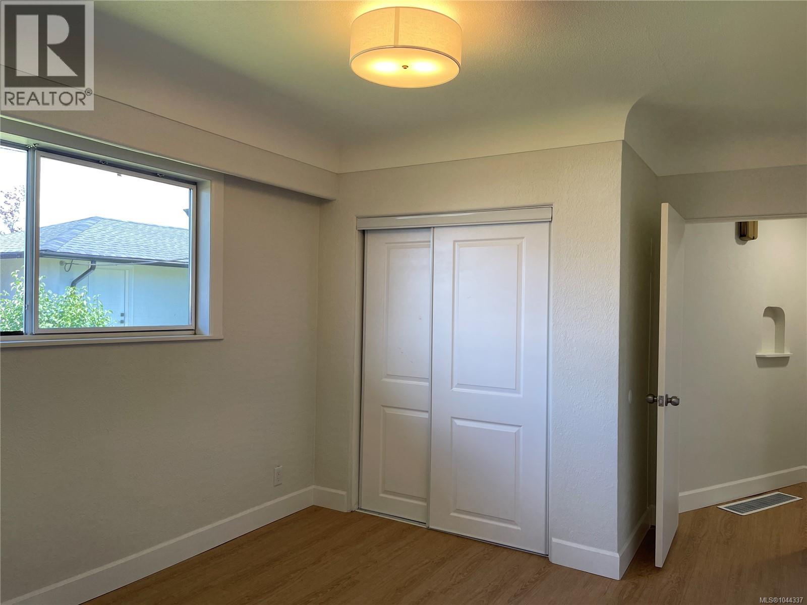 3811 Morton St - 13