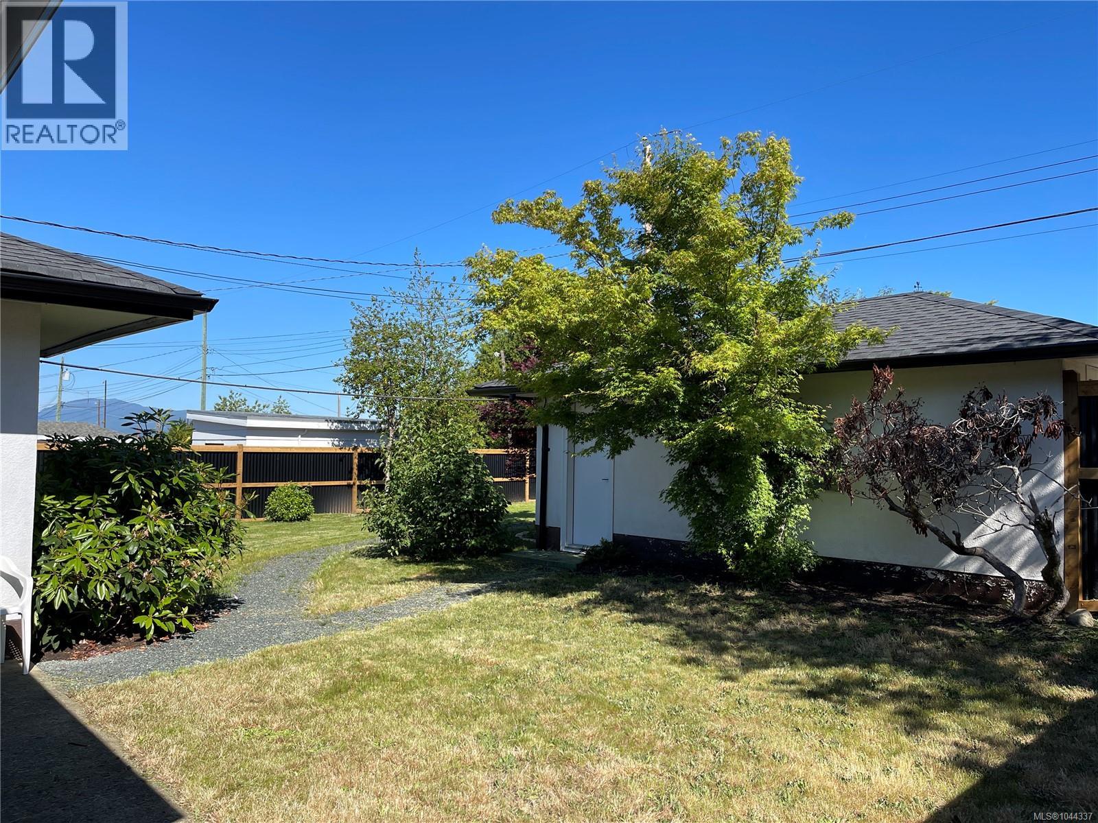 3811 Morton St - 22