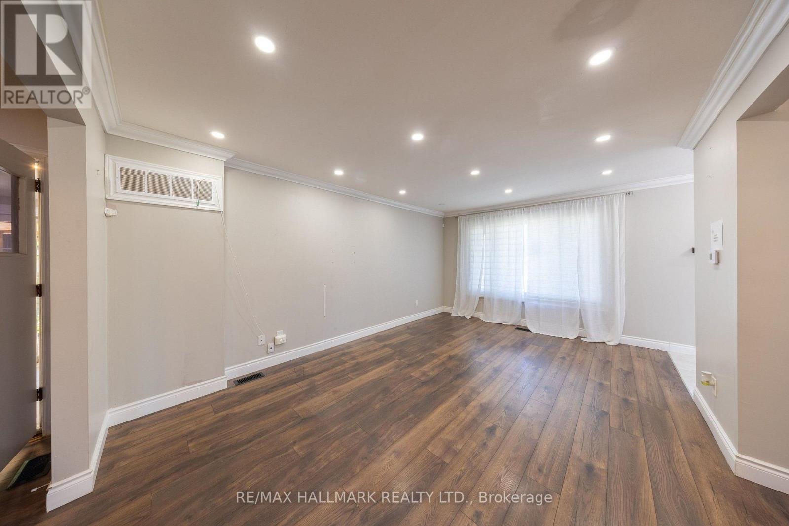 109 THICKSON ROAD S - 14