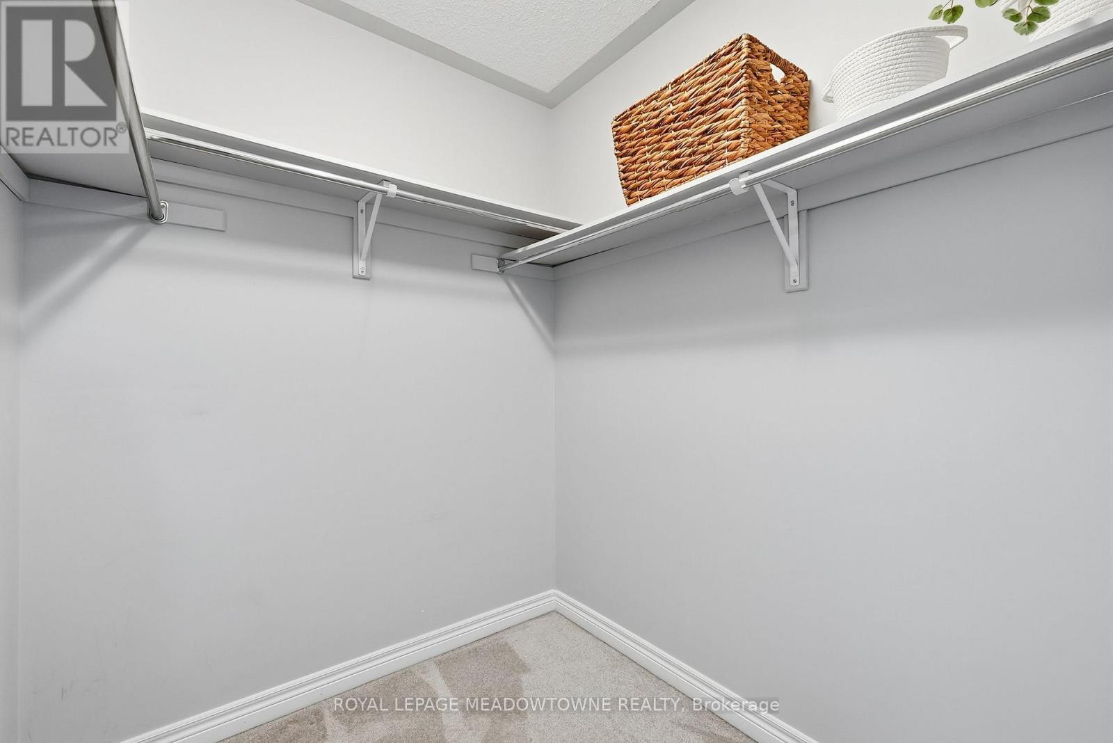 5C JAMES STREET - 17