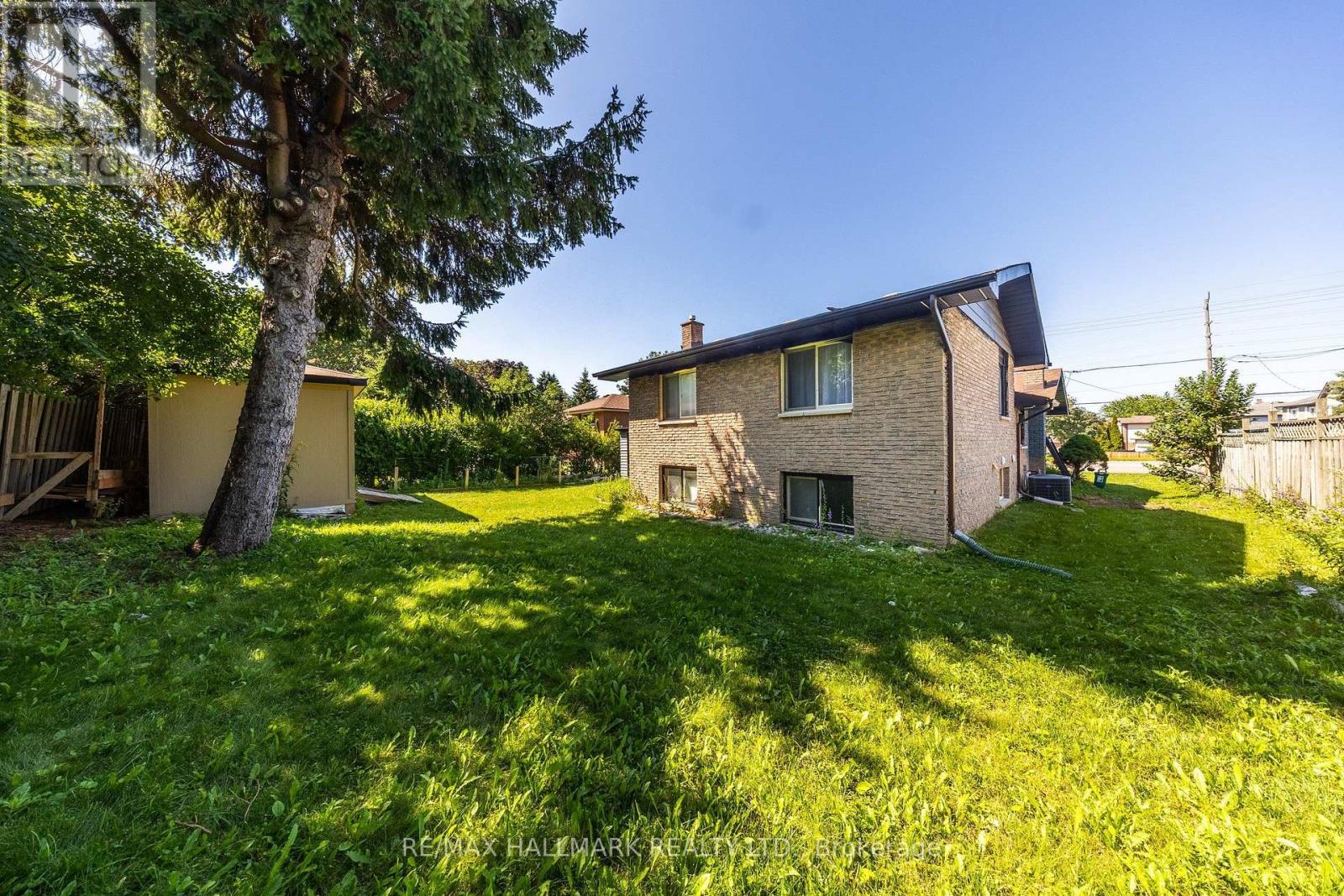 109 THICKSON ROAD S - 48