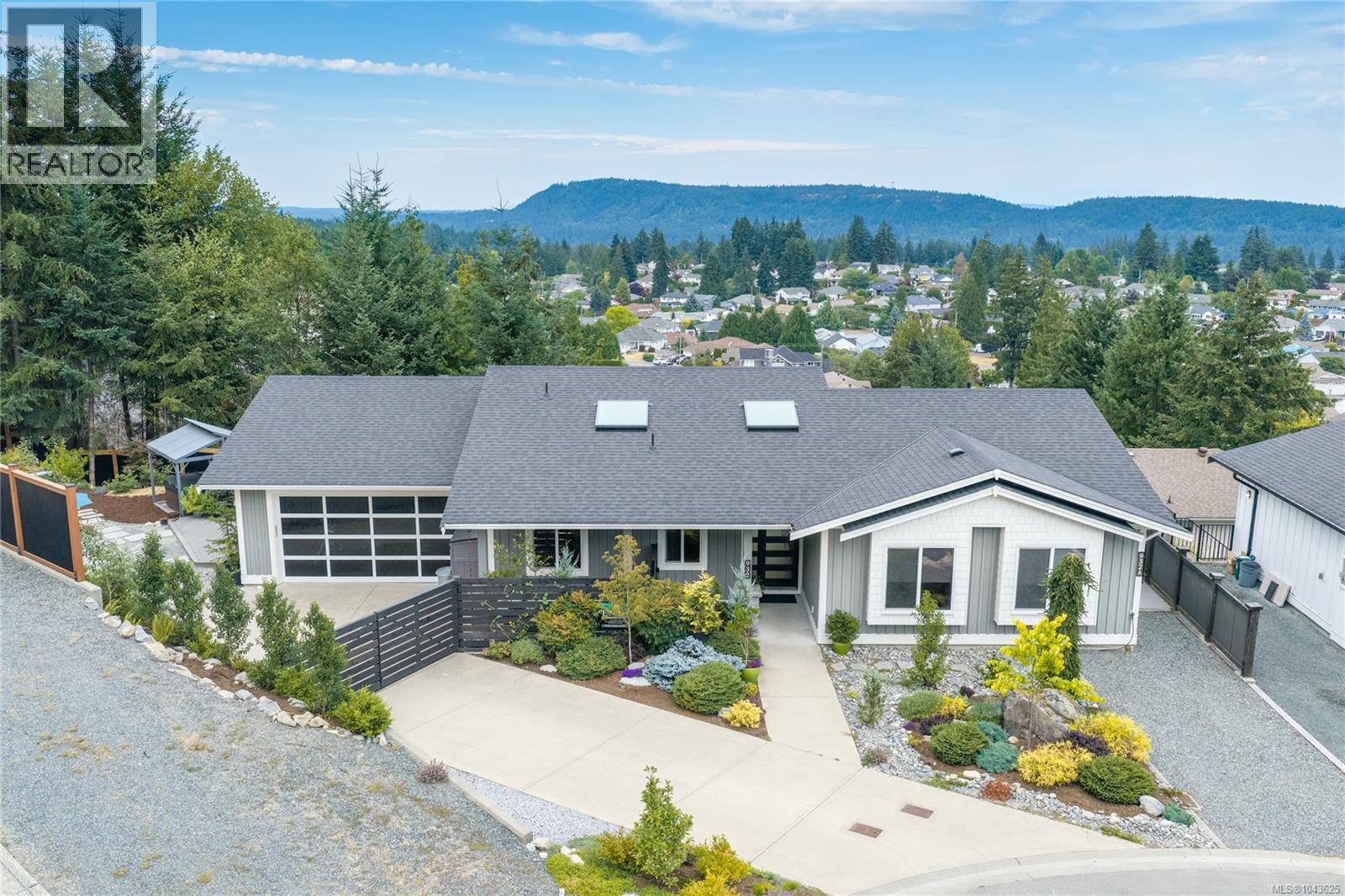 932 Hanington Rd - 1