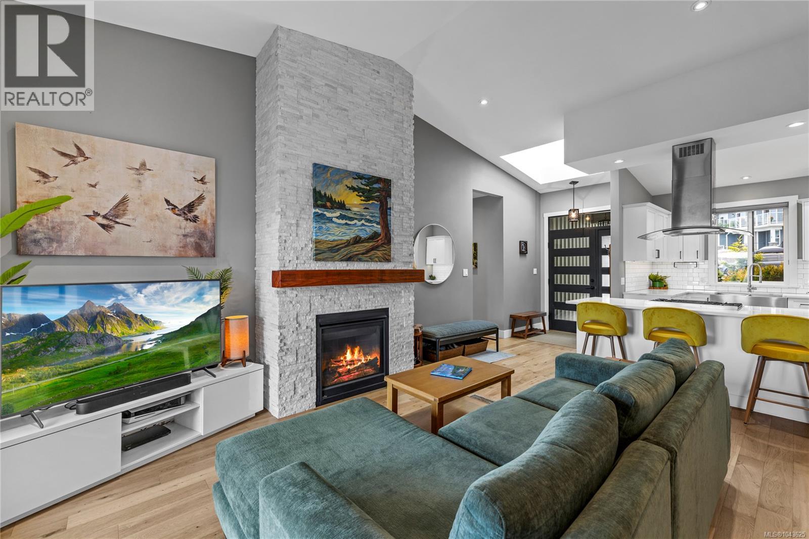 932 Hanington Rd - 12