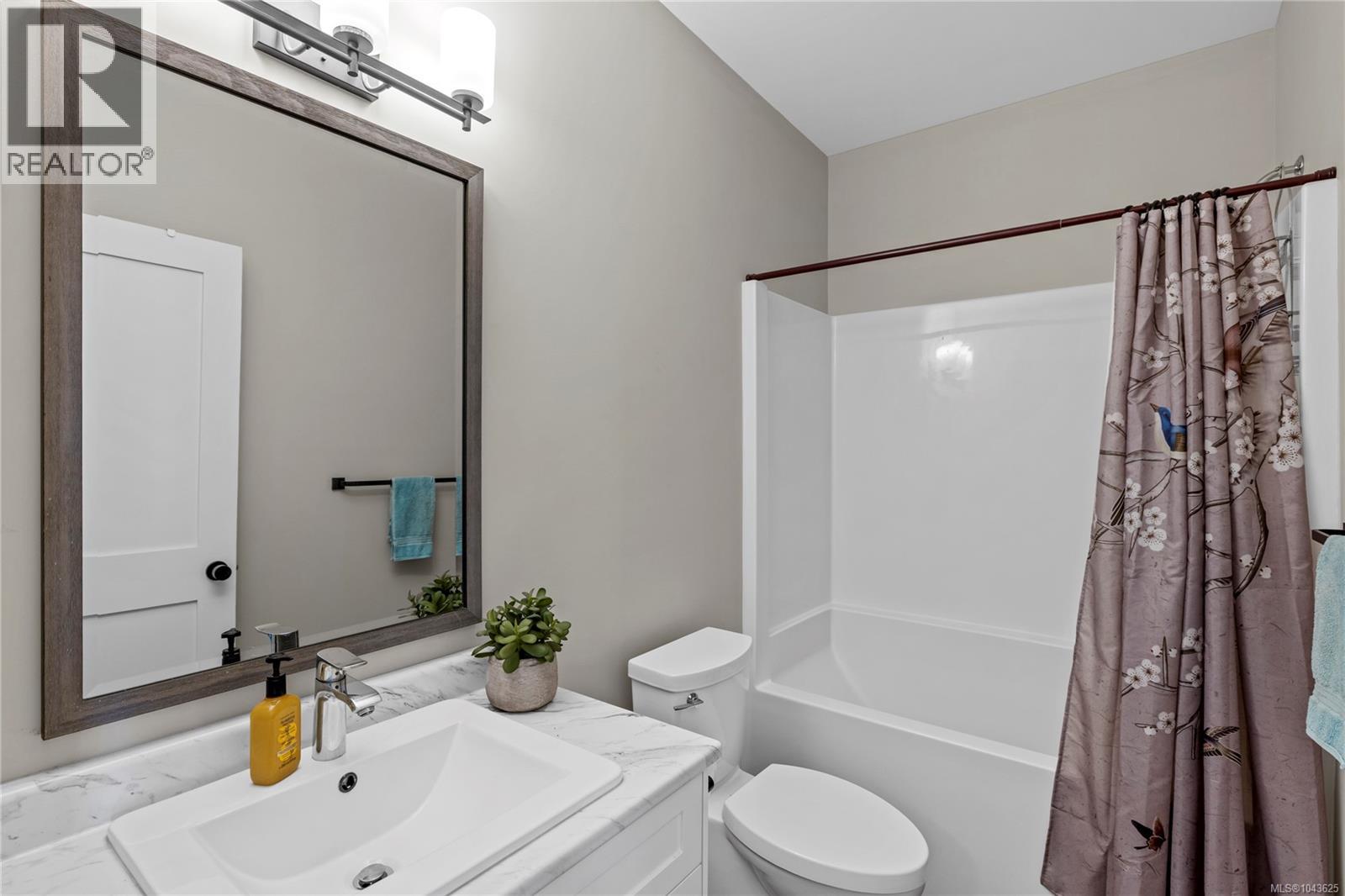 932 Hanington Rd - 40