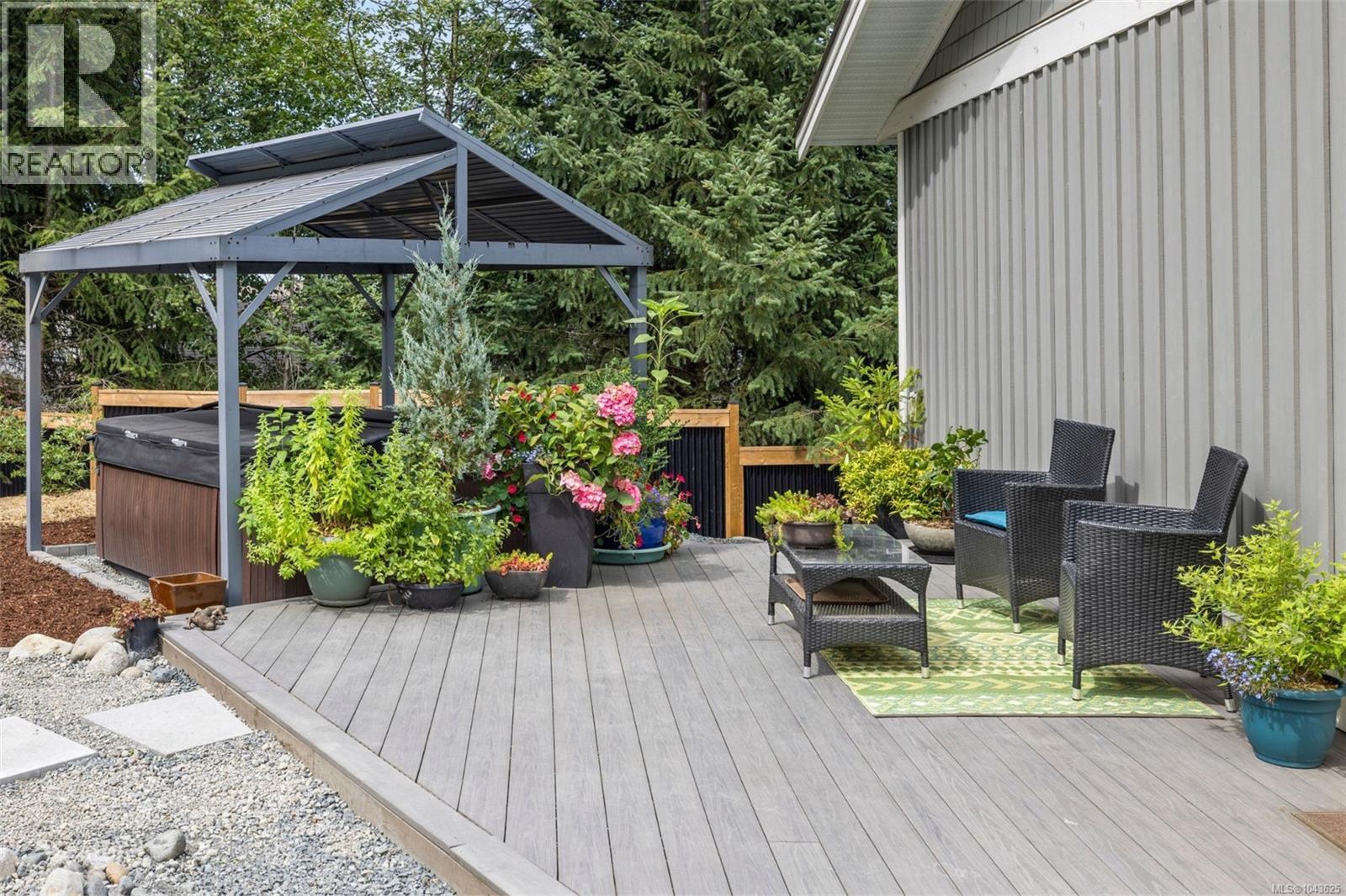 932 Hanington Rd - 48
