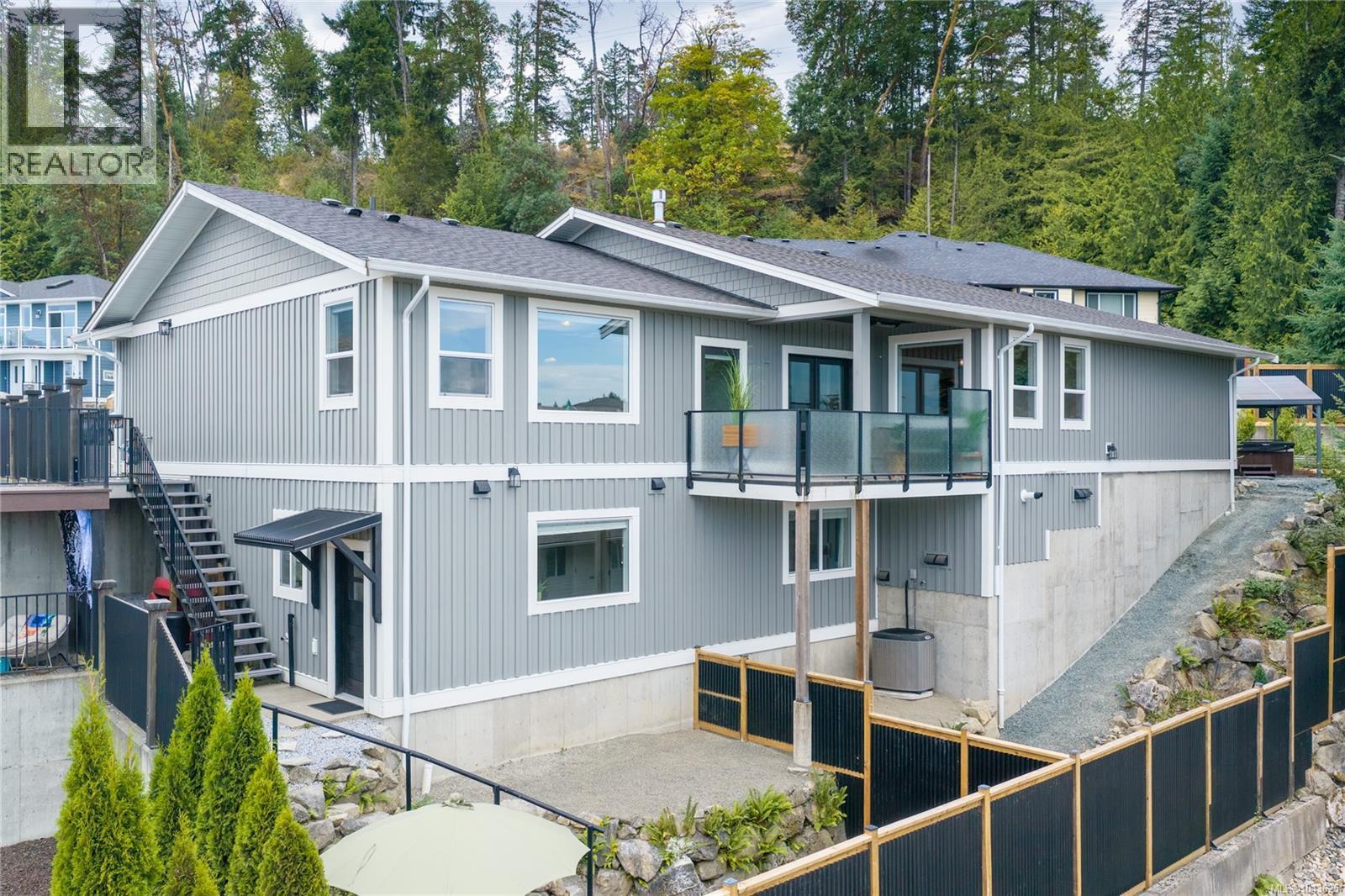 932 Hanington Rd - 59