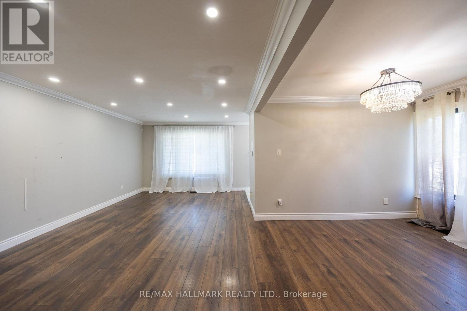 109 THICKSON ROAD S - 15