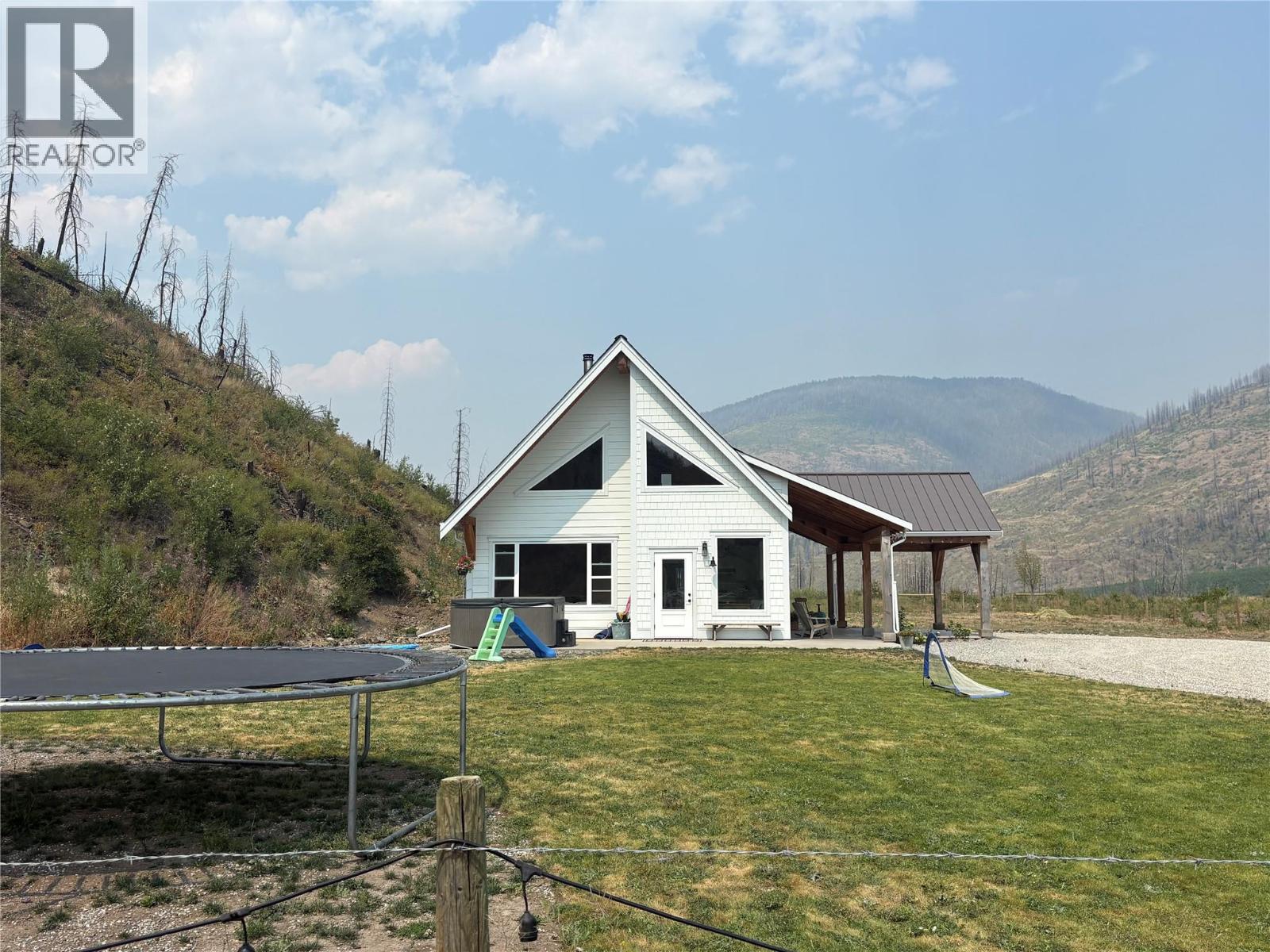 730 Six Mile Creek Road, Vernon — photo 3