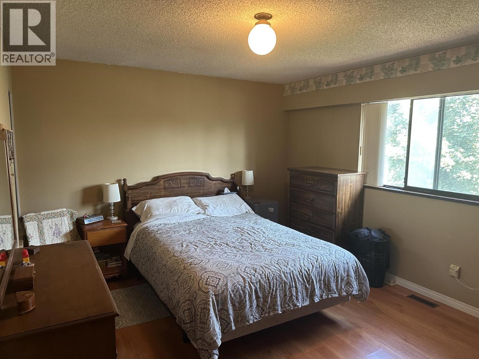 1902 TAYLOR STREET, Port Coquitlam