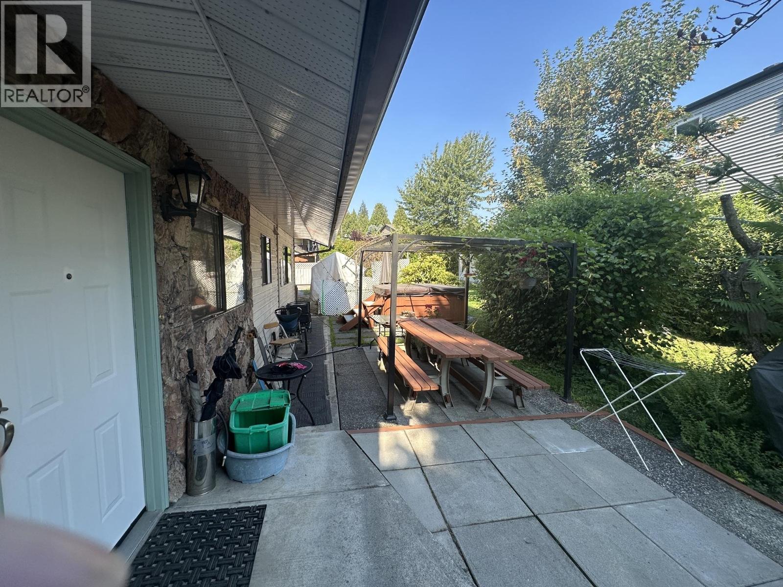 1902 TAYLOR STREET, Port Coquitlam