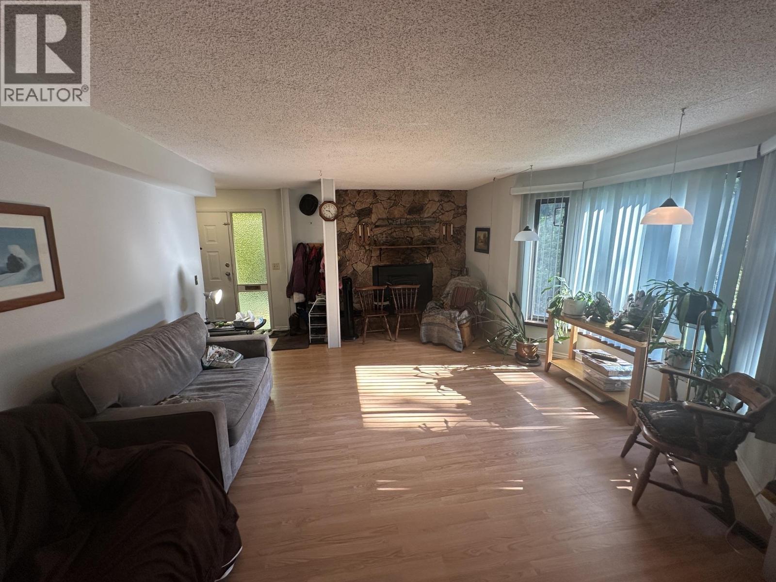 1902 TAYLOR STREET, Port Coquitlam