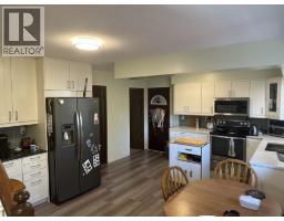 1902 Taylor Street, Port Coquitlam, BC V3C4S4 Photo 6