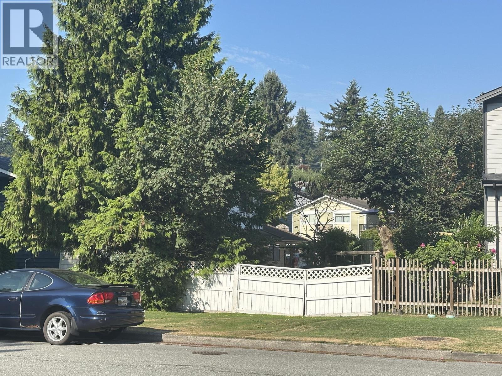 1902 TAYLOR STREET, Port Coquitlam