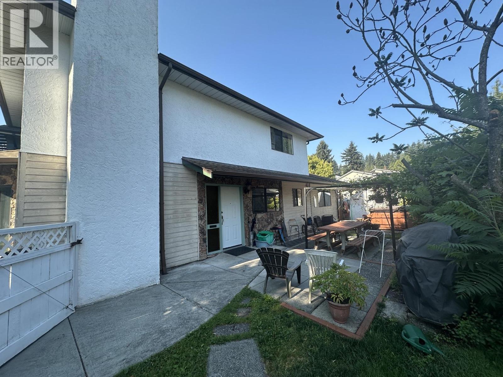 1902 TAYLOR STREET, Port Coquitlam