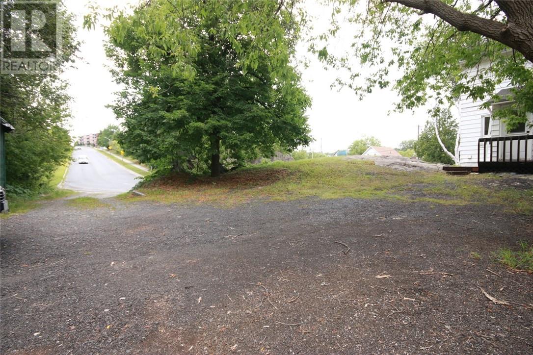 236 Mountain Street - Image 15