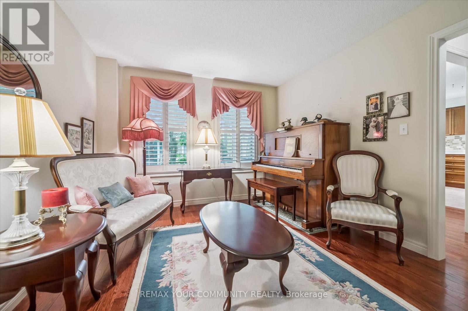 428 UNION STREET W - 18