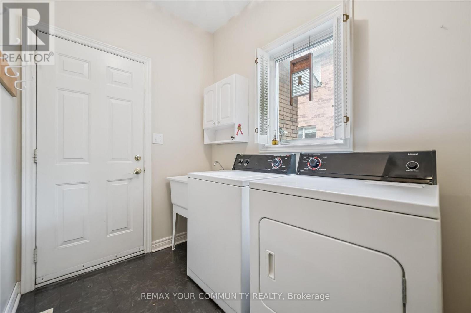 428 UNION STREET W - 22