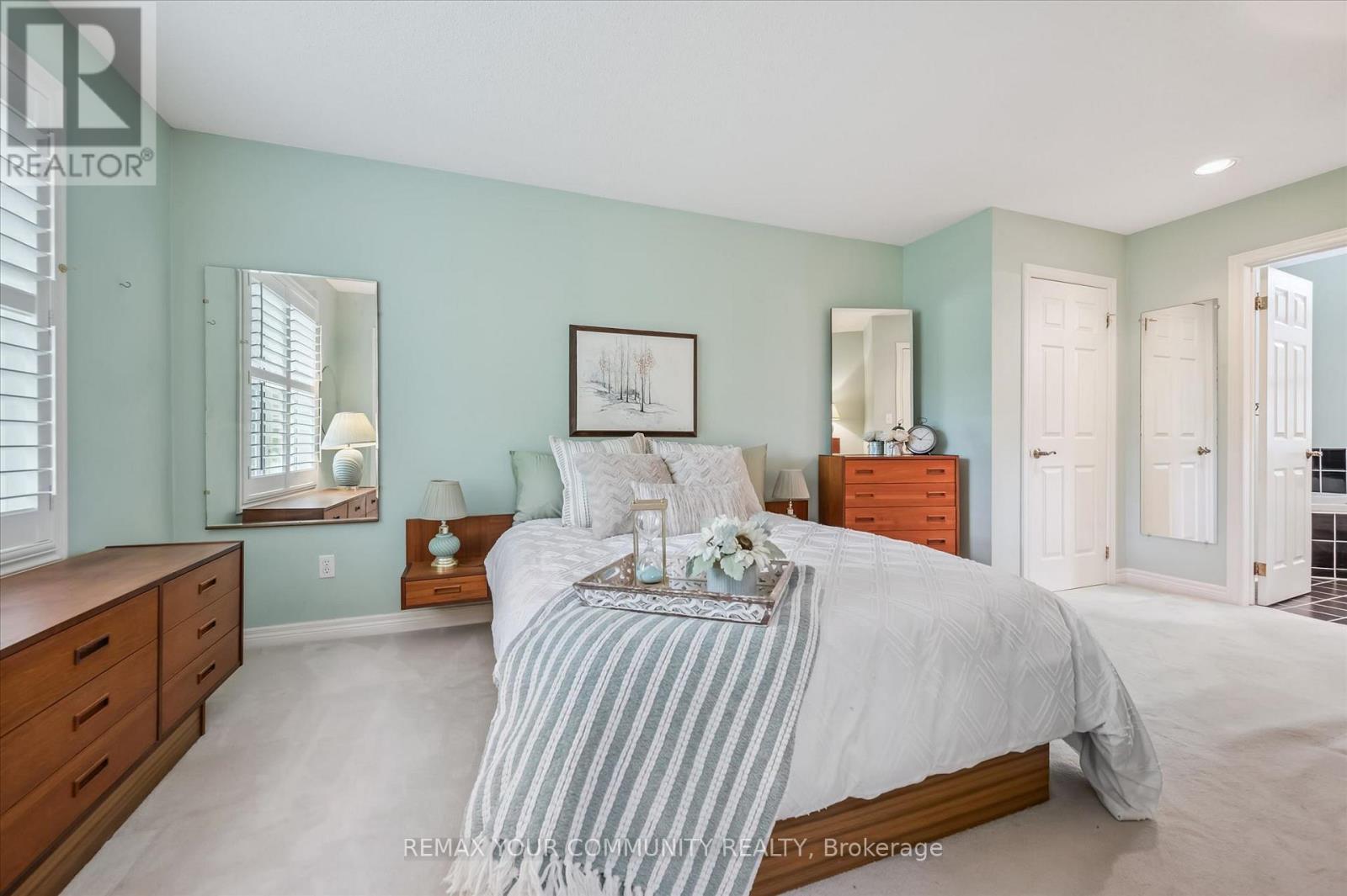 428 UNION STREET W - Image 30