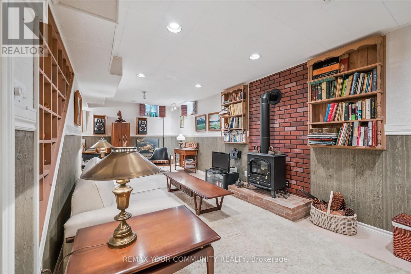 428 UNION STREET W - 36