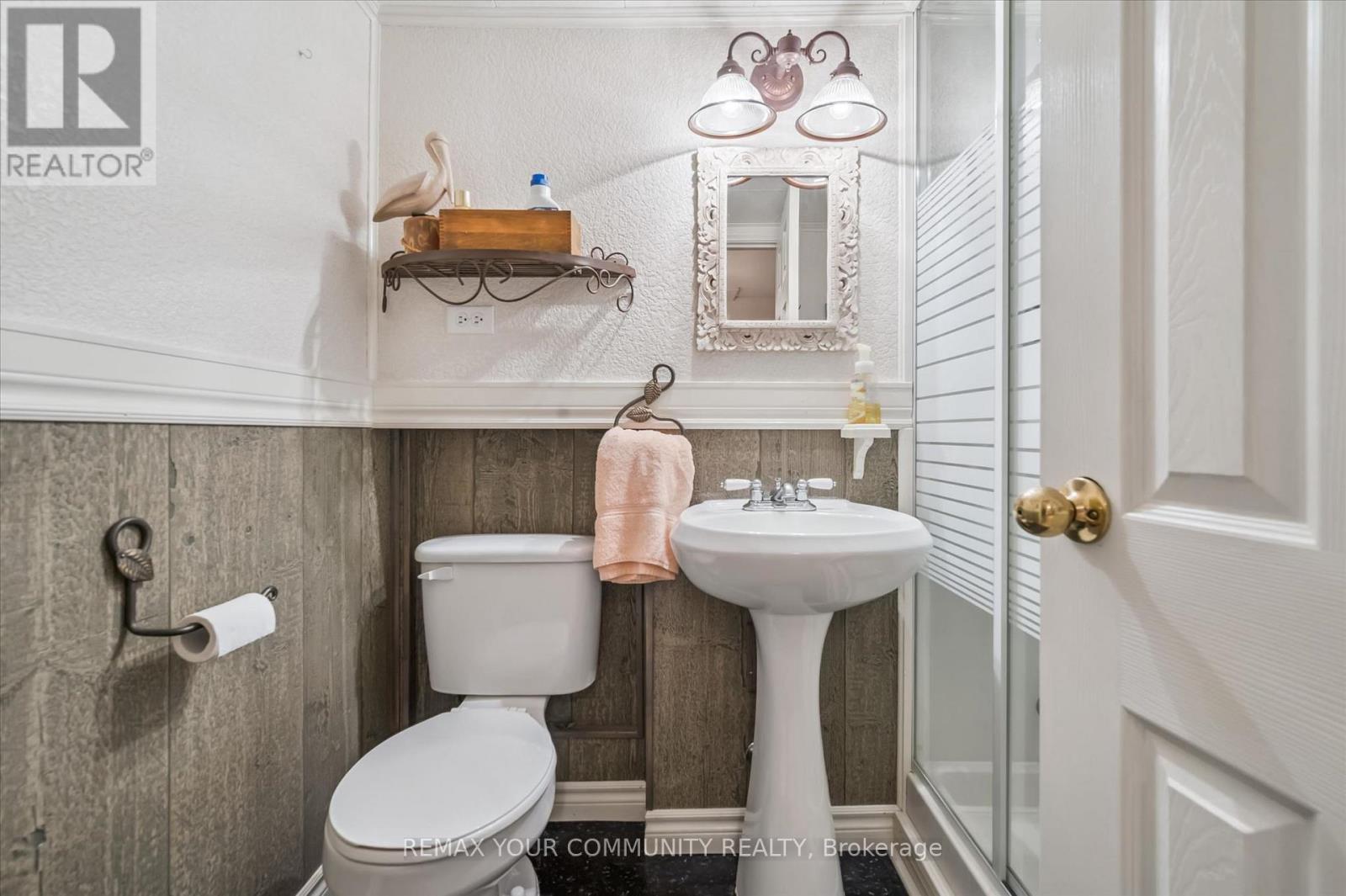 428 UNION STREET W - Image 40