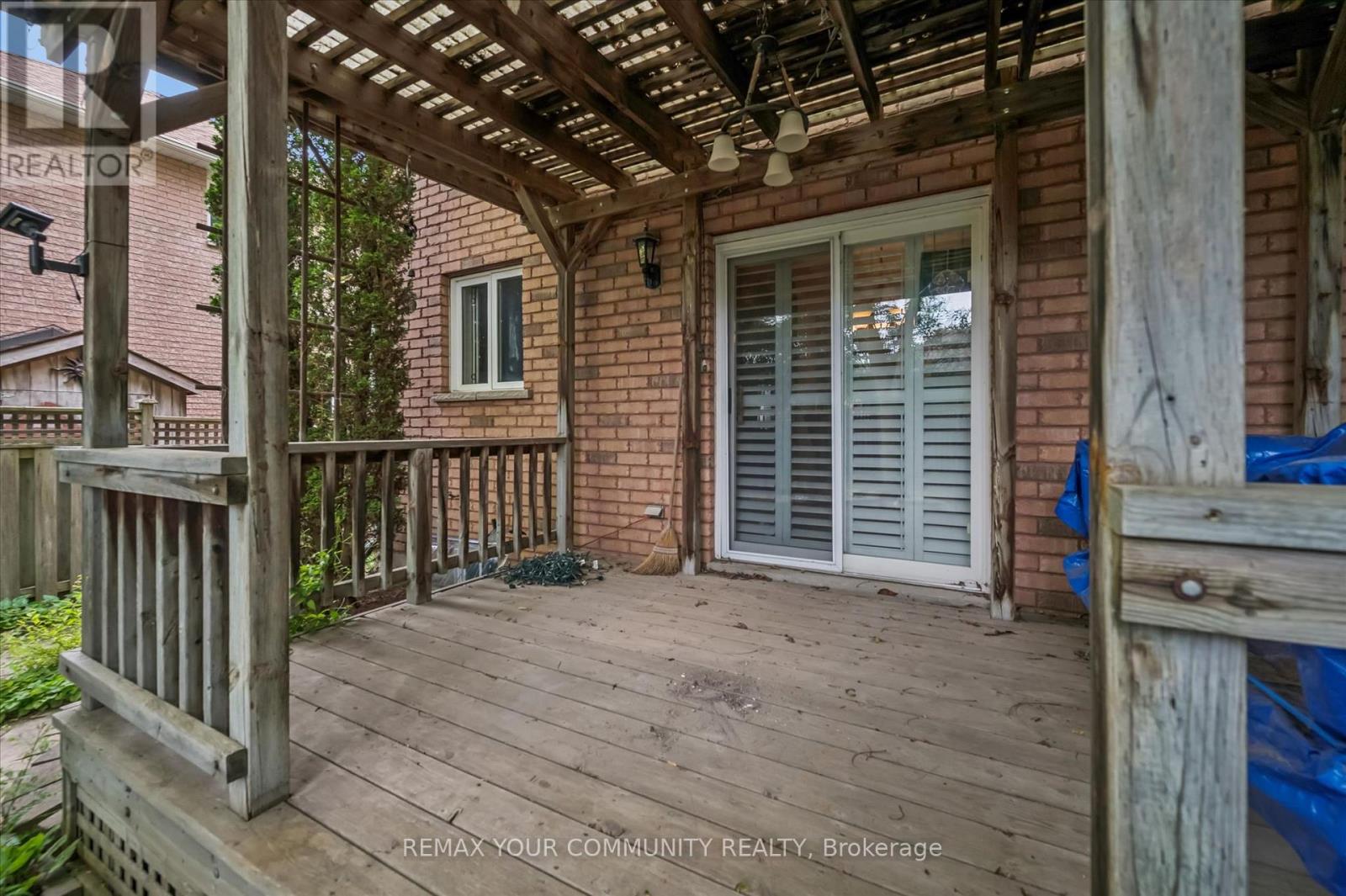 428 UNION STREET W - Image 43