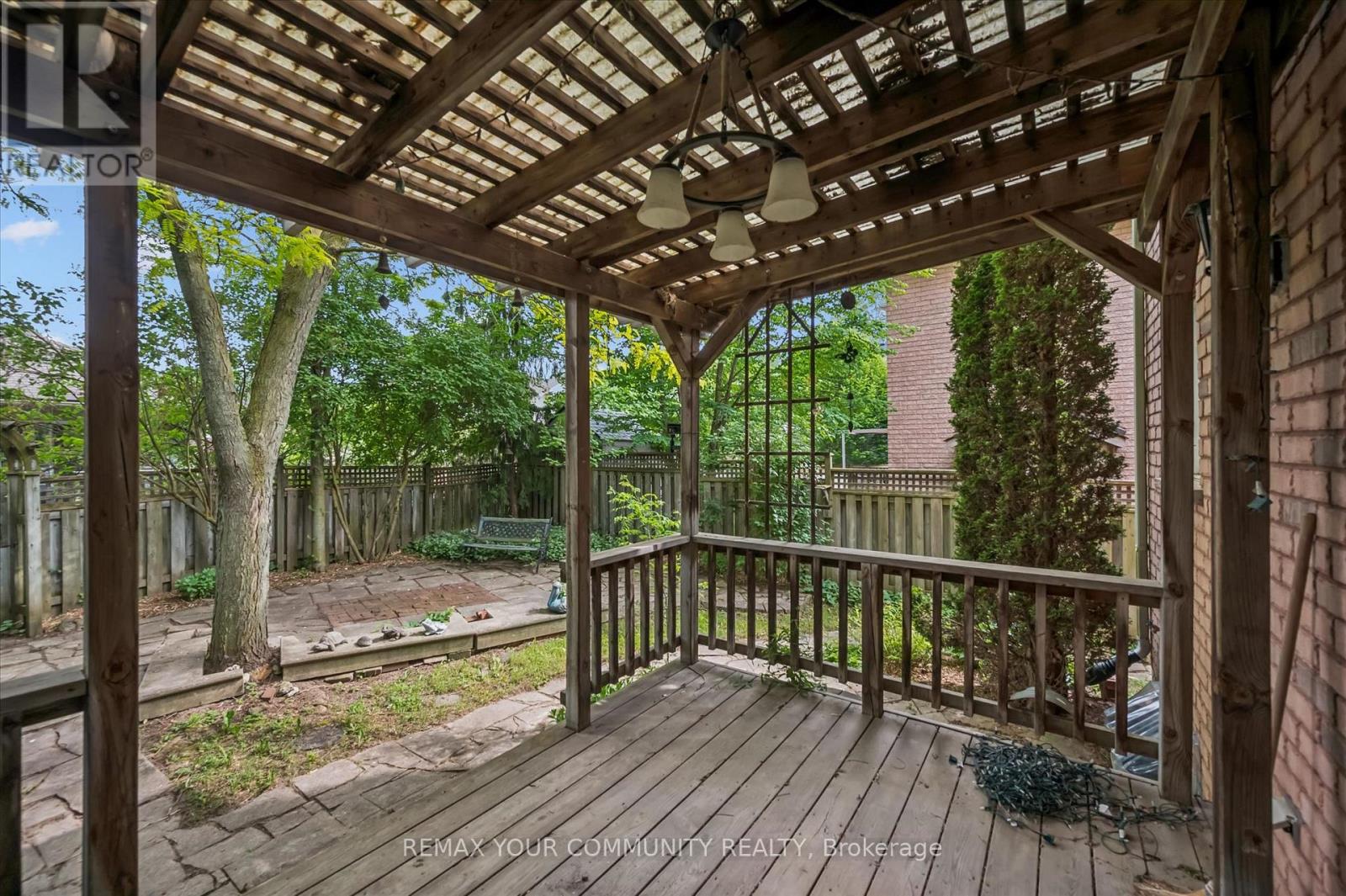 428 UNION STREET W - Image 44