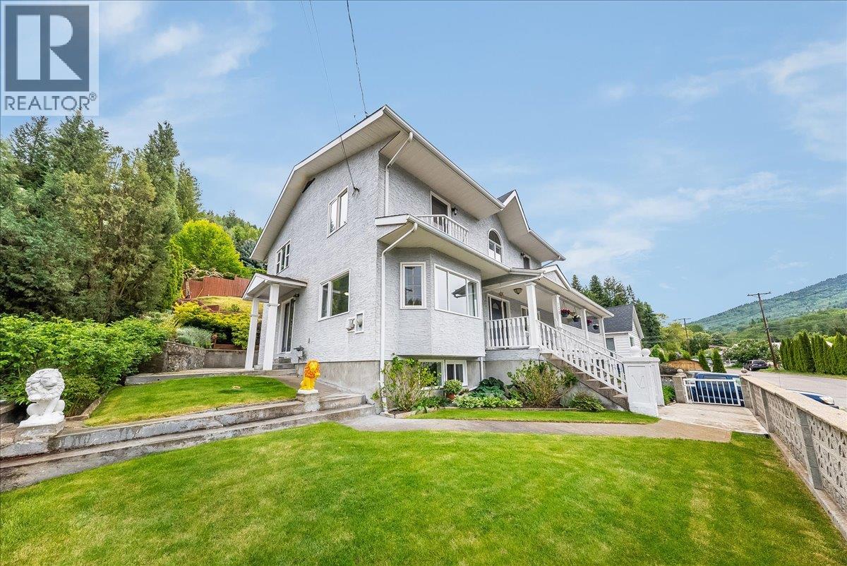 128 Colley Street - 1