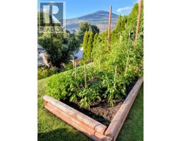 128 Colley Street, Warfield, BC V1R2M2 Photo 40