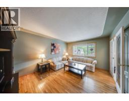 Family room - 128 Colley Street, Warfield, BC V1R2M2 Photo 8