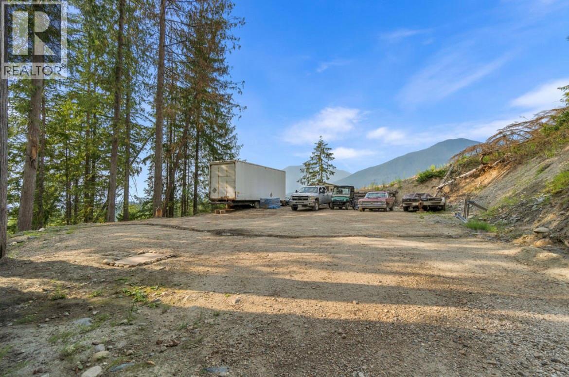 760 Kangaroo Trail - 5