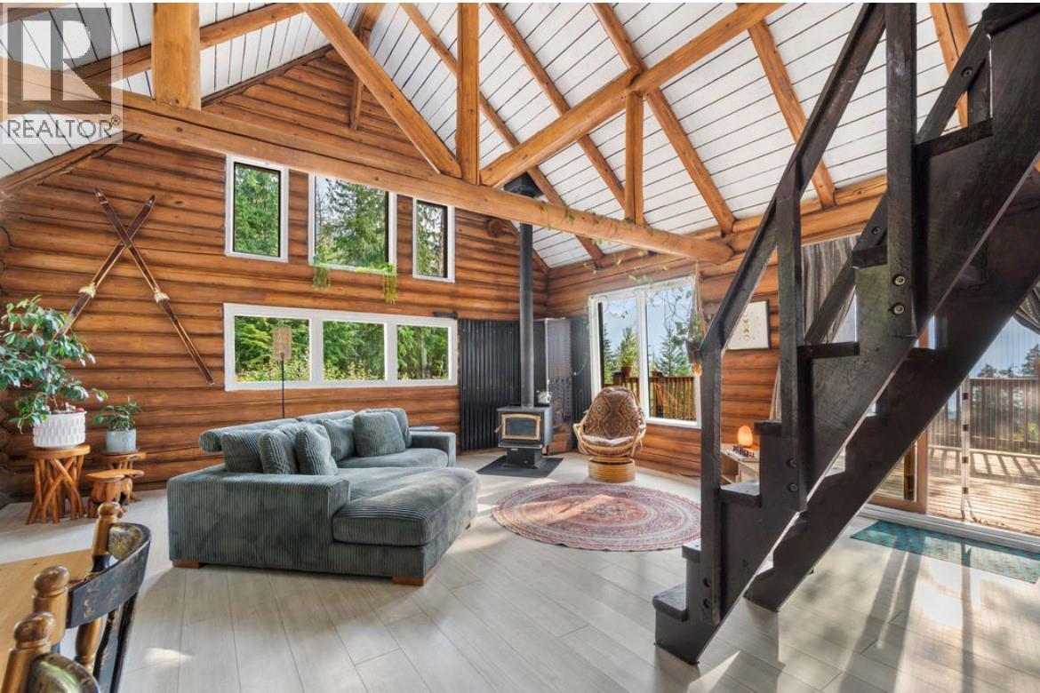 760 Kangaroo Trail - 2