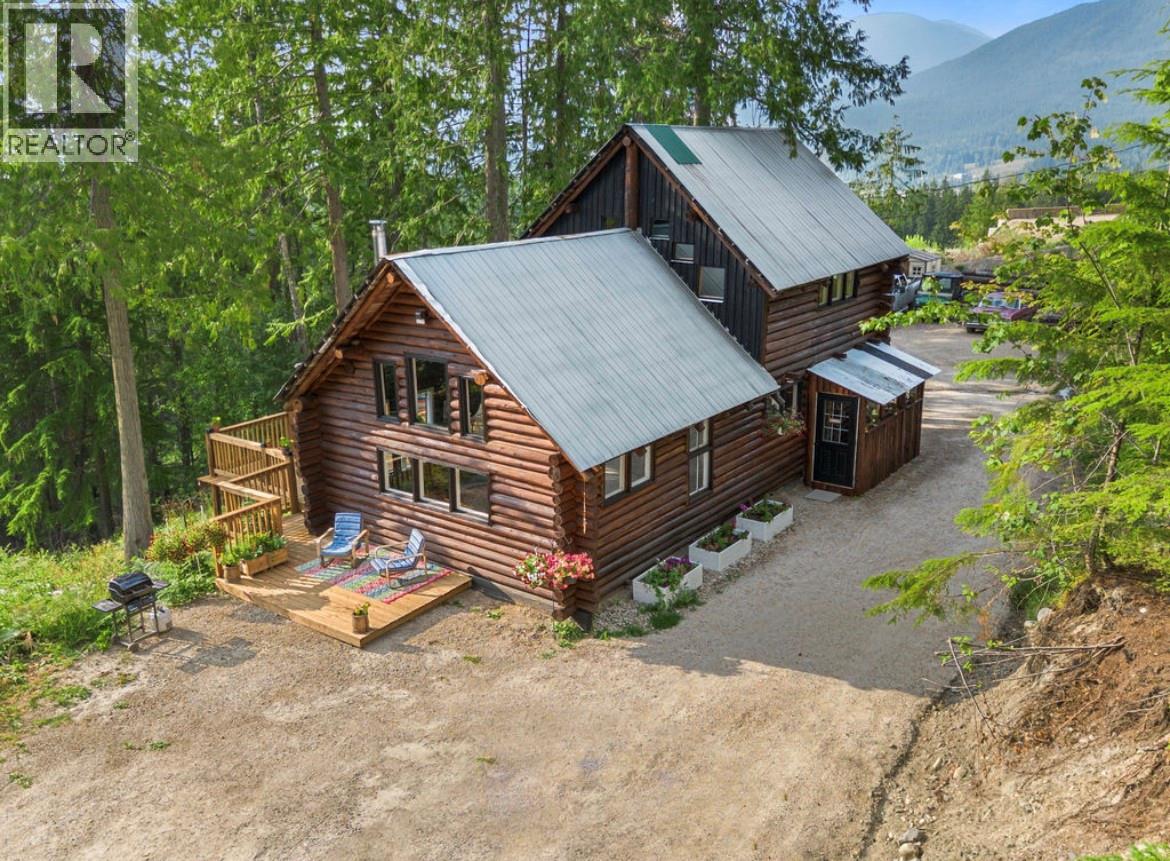 760 Kangaroo Trail - 1