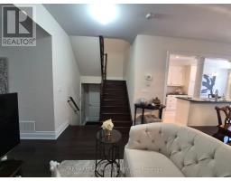 610 Sweetwater Crescent, Newmarket, ON L3X0H5 Photo 14