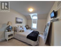 610 Sweetwater Crescent, Newmarket, ON L3X0H5 Photo 19