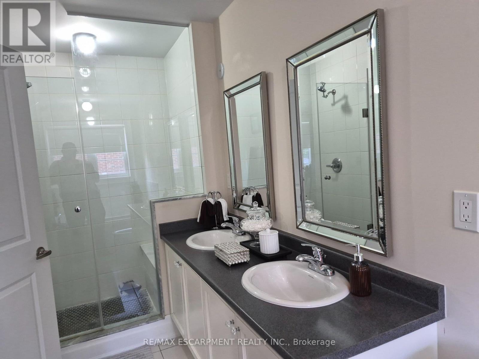 610 SWEETWATER CRESCENT - 27