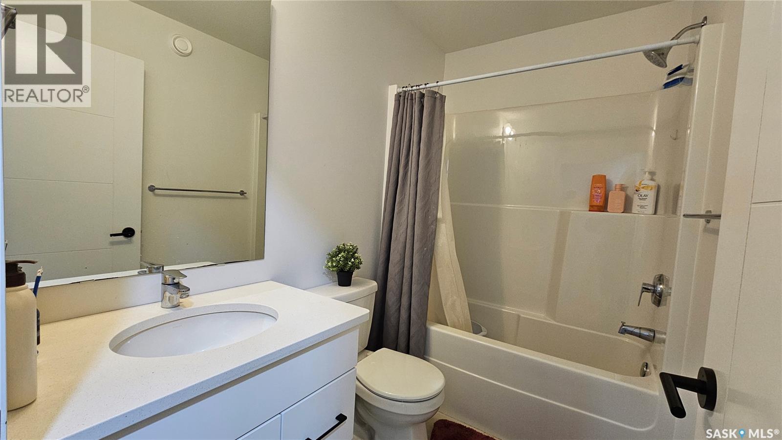 148 Rosewood BOULEVARD E - Image 21