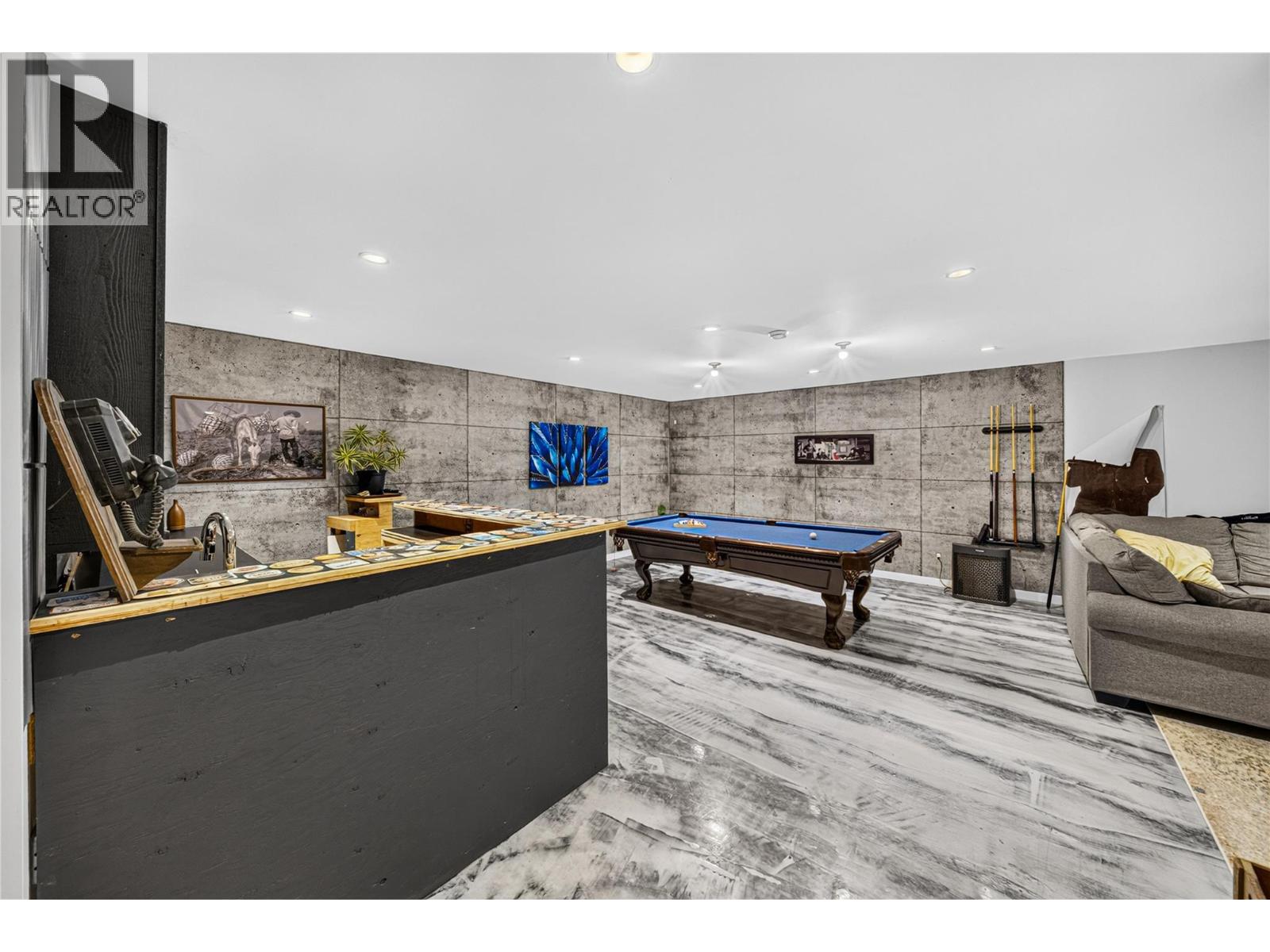 6 Piedmont Drive - 60