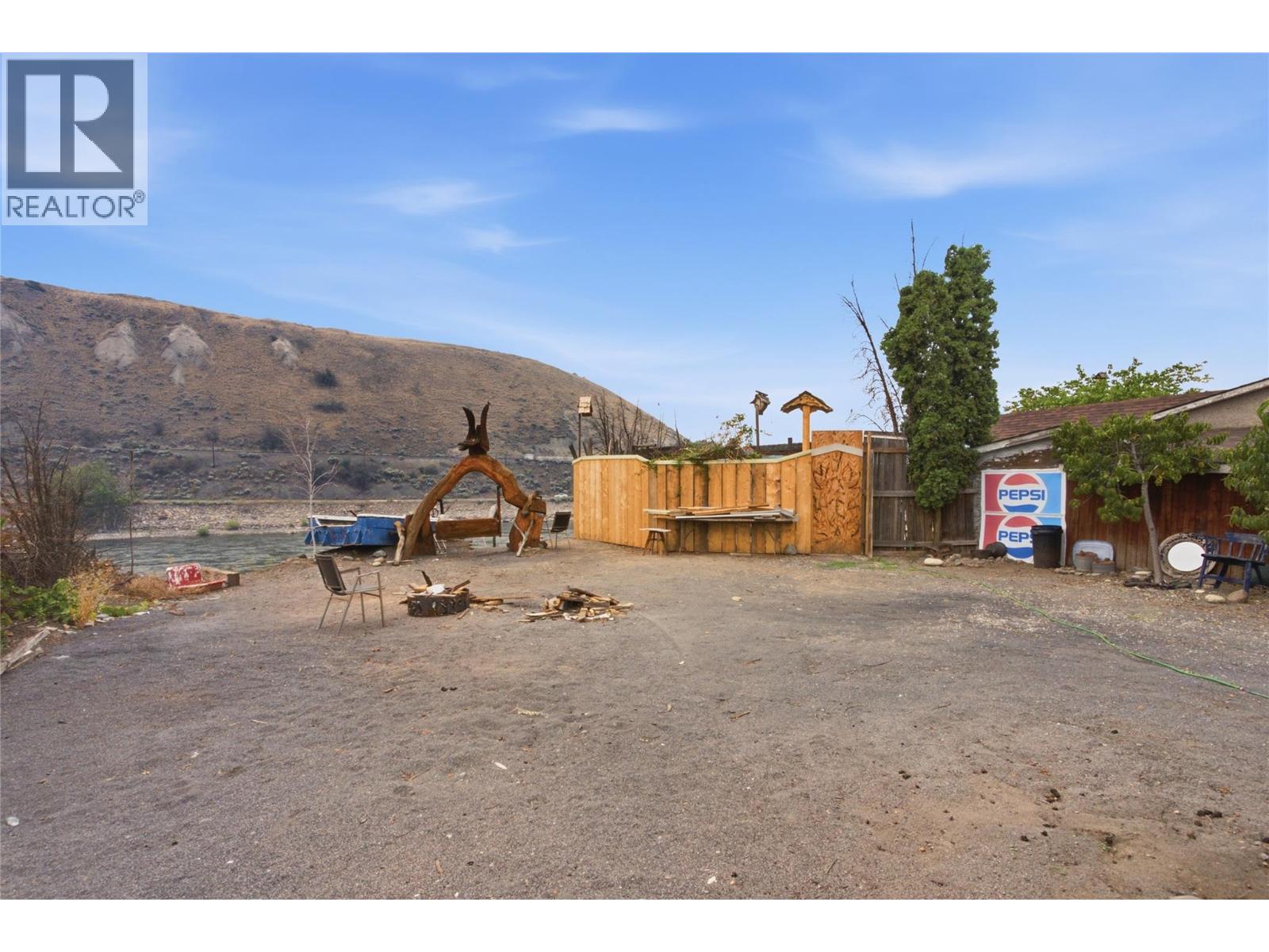 201 CNR RIGHT OF Way - 14