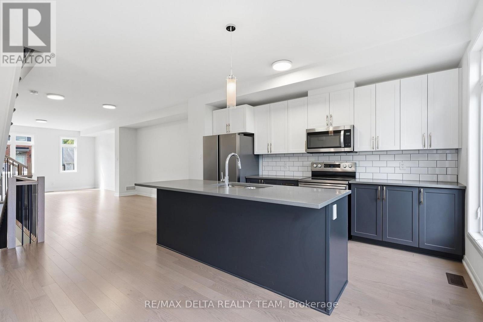561 HALO PRIVATE - Image 17
