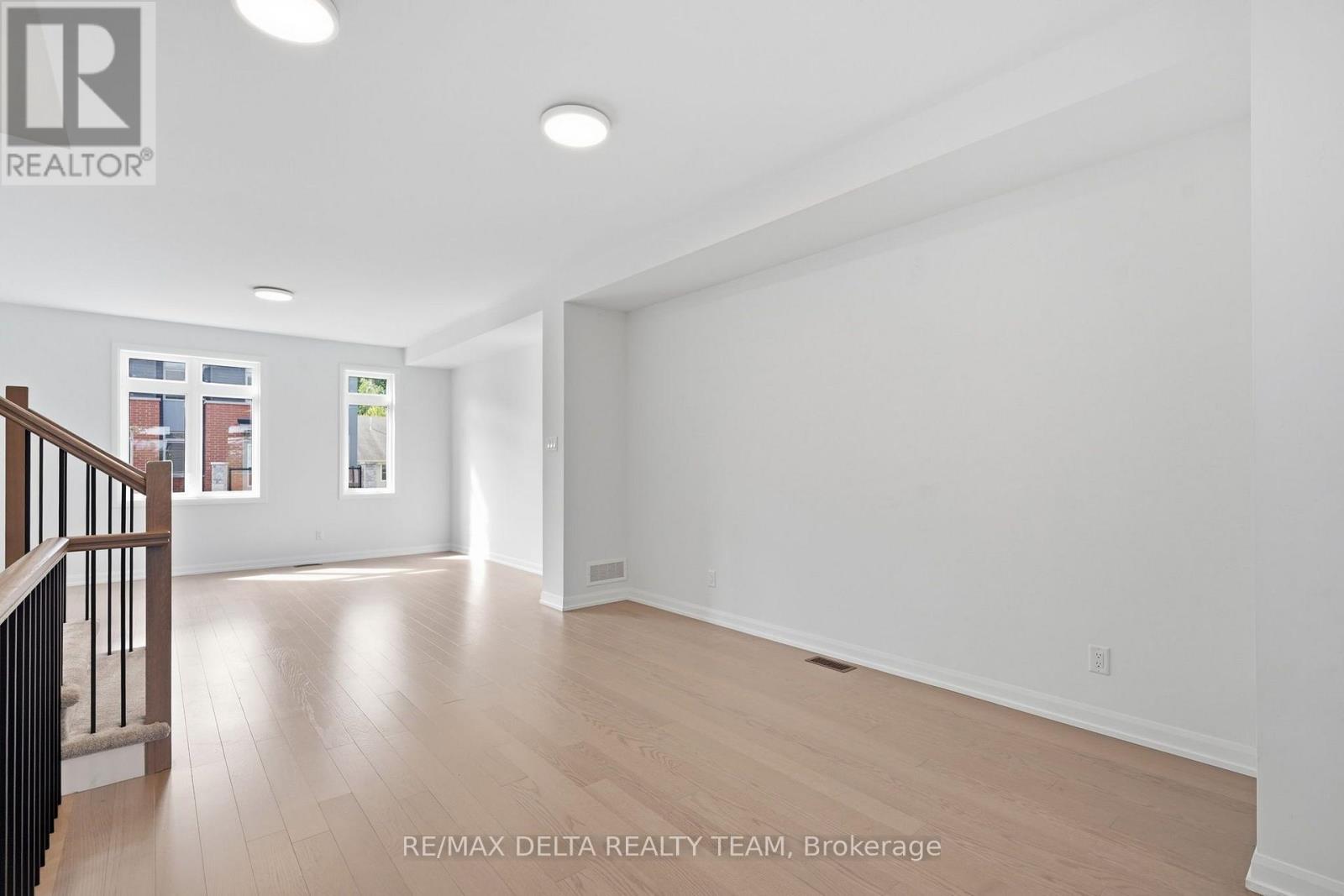 561 HALO PRIVATE - Image 19