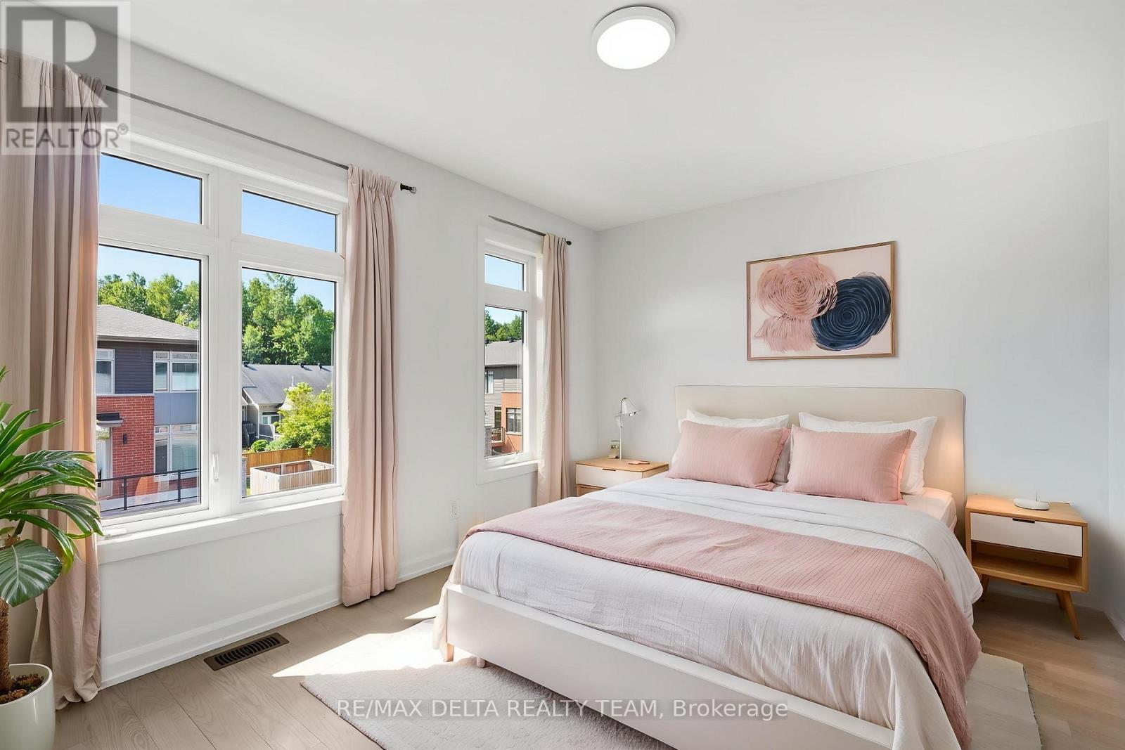 561 HALO PRIVATE - Image 28