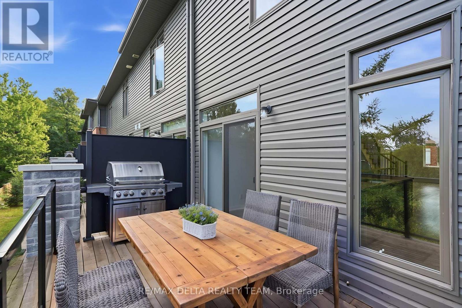 561 HALO PRIVATE - Image 36