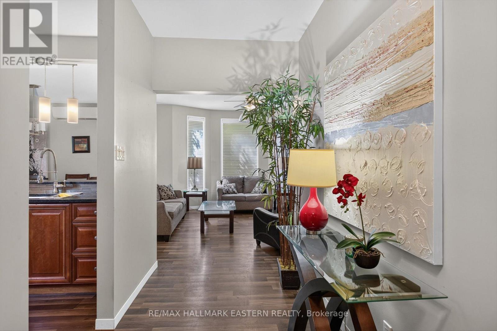 183 AYLMER STREET N - 21