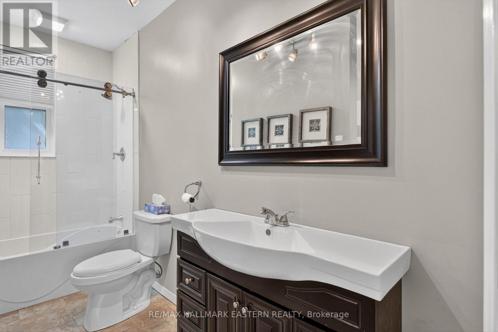 183 AYLMER STREET N - 33