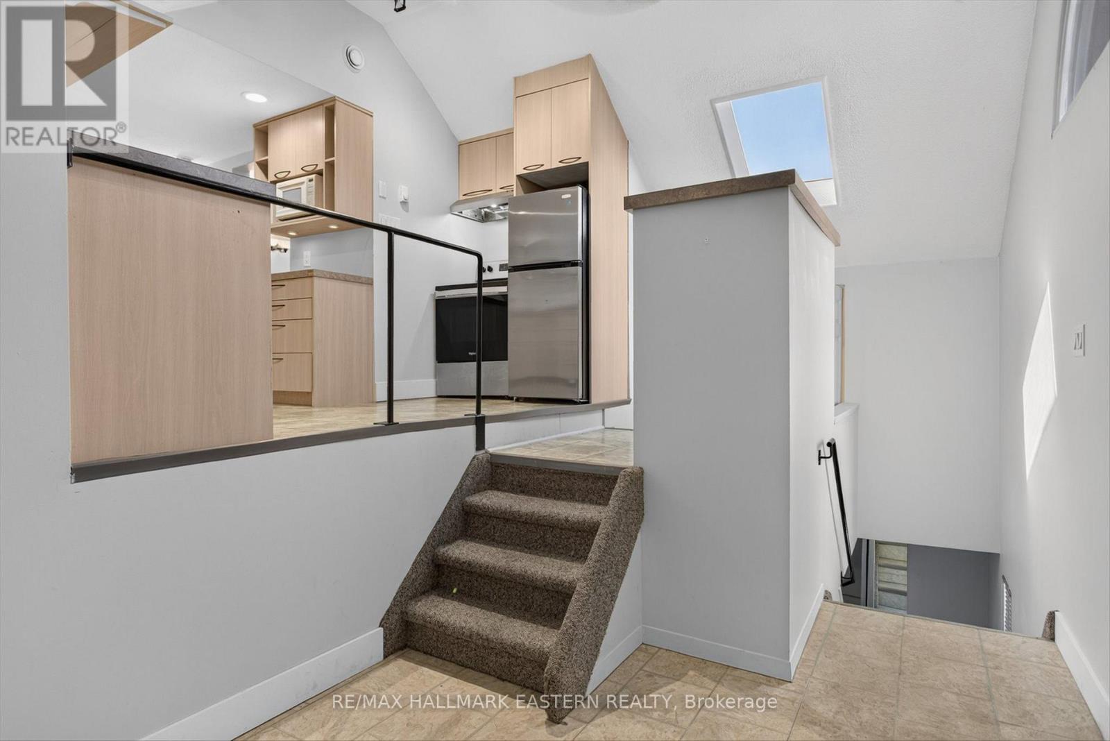 183 AYLMER STREET N - 34