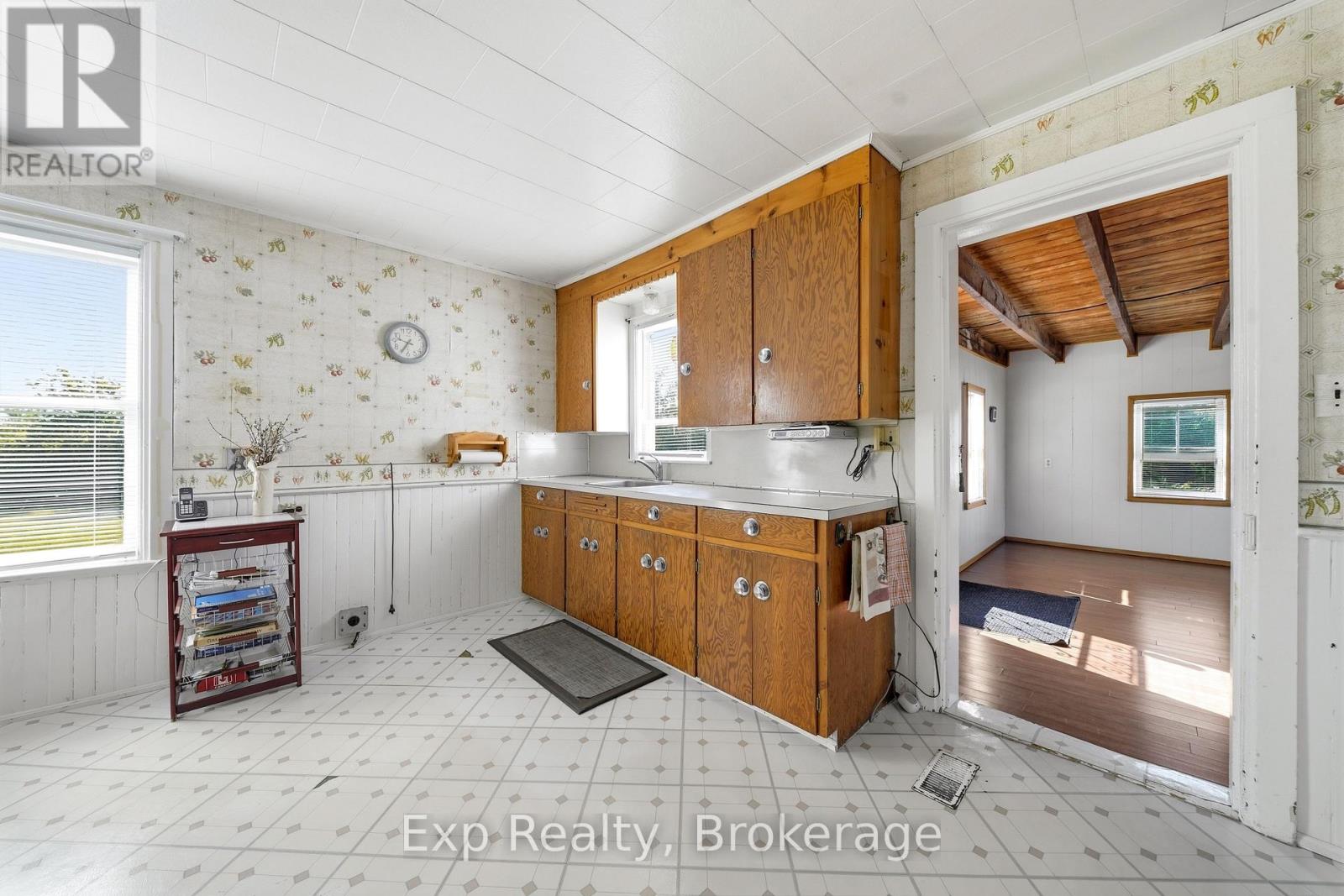 210 MCCULLOUGH ROAD - Image 12